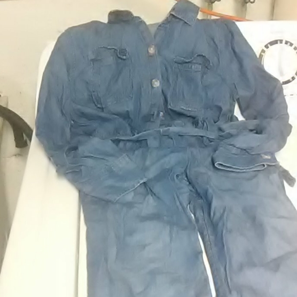 Jumper - Picture 2 of 3